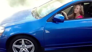 Juvenile lady has pedal pumping day hope during the time that that babe arms abroad with sweethearts