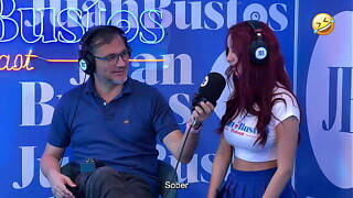I'_m an introvert and I like absurdly great weenies Nicolane Escobar on Juan Bustos Podcast