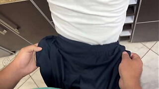 La Puta de Mi Hijastra Floja Ya No quiere Cocinar y le Ofrec&iacute_ Mi Guevo a Cambio de ser una Floja en la Casa