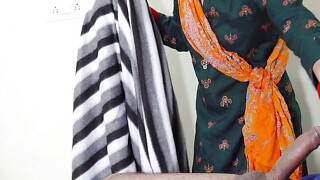 hot Indian maid sucks ramrod in whole Hindi audio