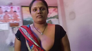 Stepaunt invites her stepson abode to educate her sex